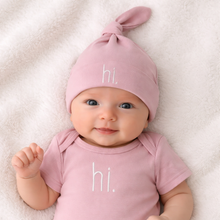 Load image into Gallery viewer, Huggalugs - Hi. Embroidered Rosy Pink Knotted Baby Hat - 3-6 months