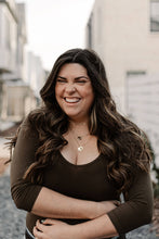 Load image into Gallery viewer, ELIETIAN - Three Quarter Sleeve Top: CHOCOLATE / One Size
