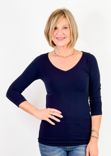 Load image into Gallery viewer, ELIETIAN - Three Quarter Sleeve Top: CHOCOLATE / One Size
