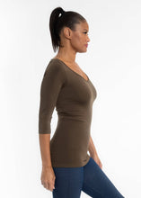 Load image into Gallery viewer, ELIETIAN - Three Quarter Sleeve Top: CHOCOLATE / One Size
